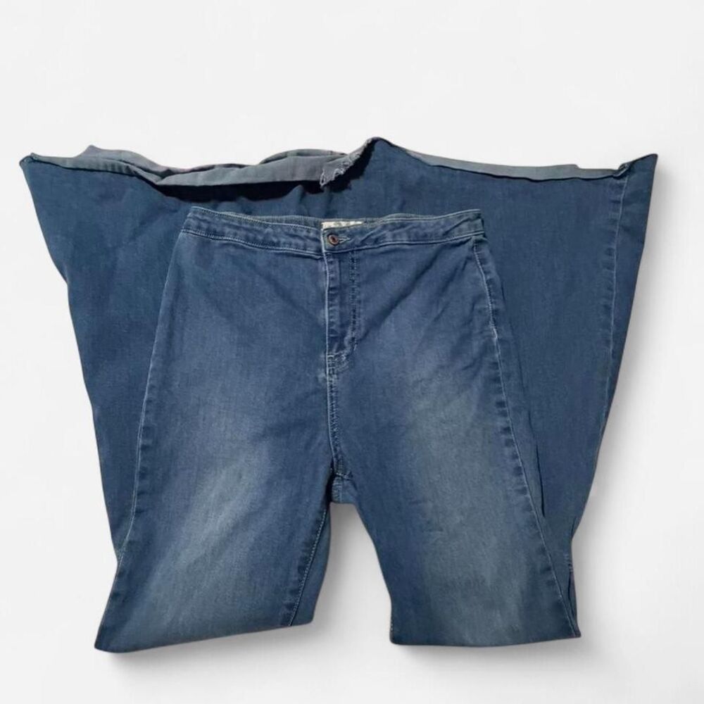 We the Free Women's Blue jeans flare bell bottoms